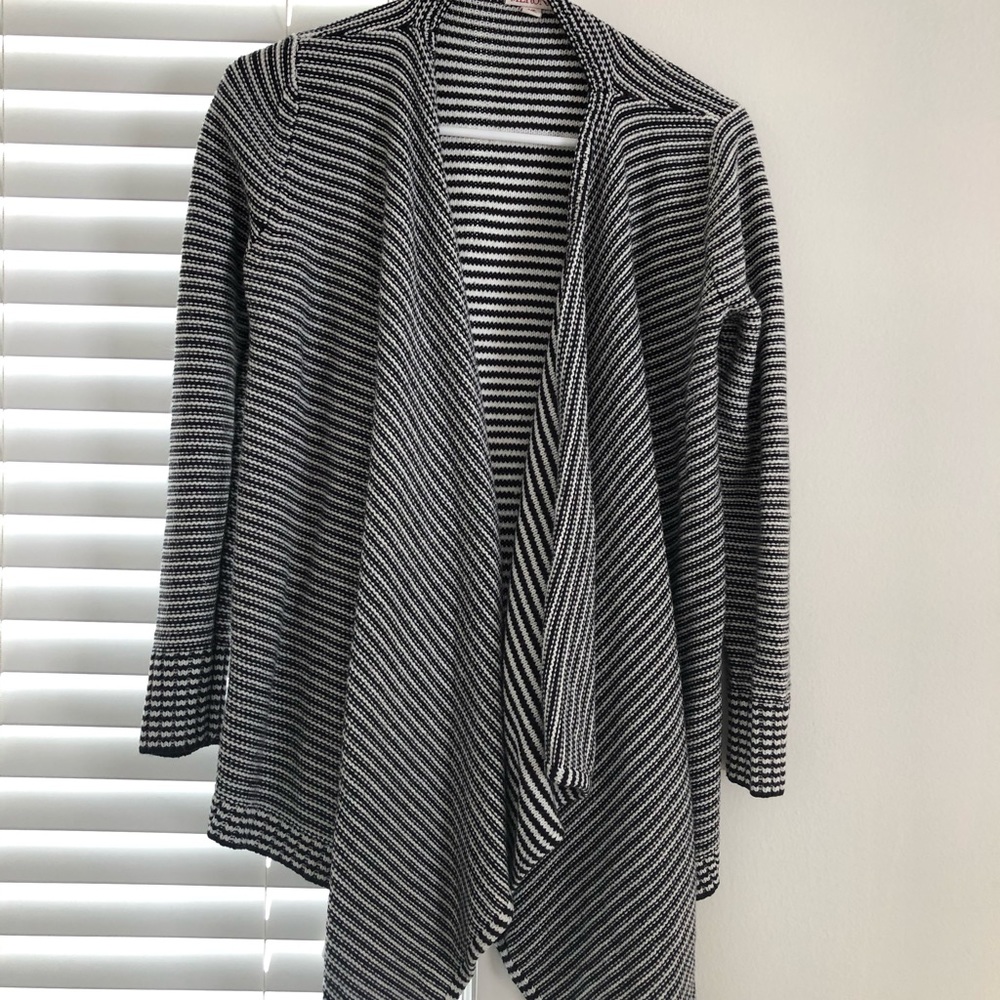 Short flowy cardigan